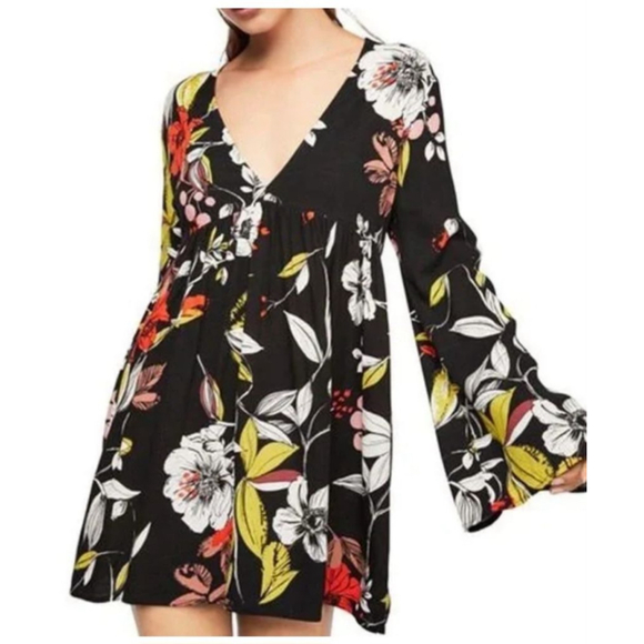 Free People Dresses & Skirts - Free People Black Floral Babydoll Tunic Dress M Boho V Neck Flowy Mini